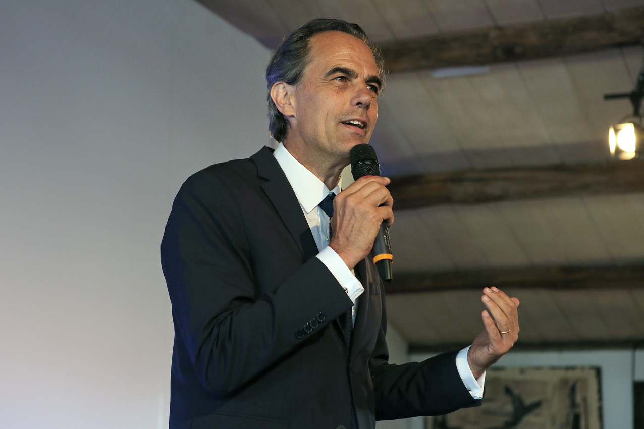 Portrait de Philippe DESSERTINE